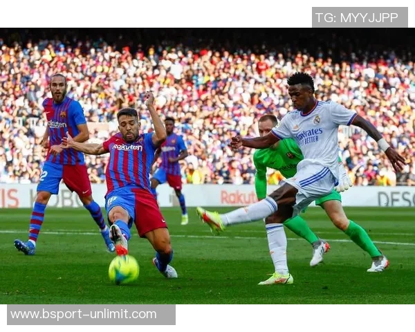 西甲精彩对决皇马逆转莱比锡全场沸腾瞬间回顾 西甲精彩对决皇马逆转莱比锡全场沸腾瞬间回顾