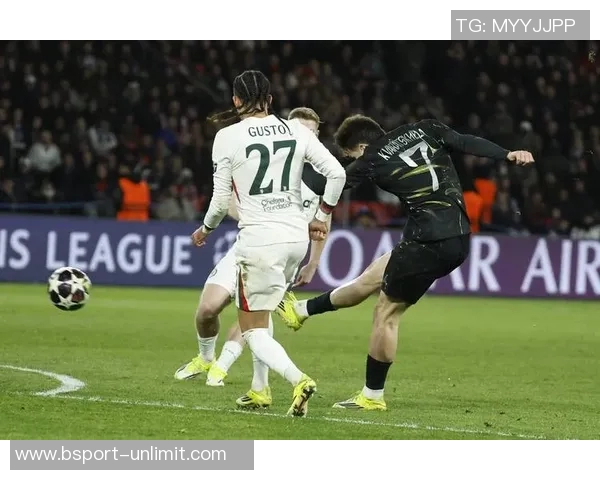 切尔西主场狂胜巴黎圣日耳曼五球大捷引发全场沸腾